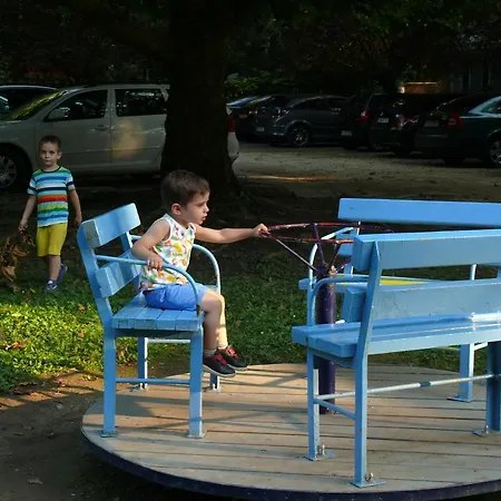 Vakantiepark Csaladi Udulo Balatonszárszó