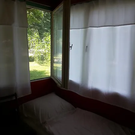 Csaladi Udulo Vakantiepark Balatonszárszó